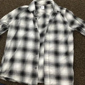 Gap Kids Button-Up Flannel Shirt Black/White Plaid, Size L (10) - Picture 1 of 3