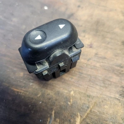 Interruptor de ventana Ford Expedition 2004 Foto 1 de 2