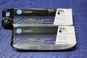 Cartucho de tóner negro original HP 202A CF500A, caja dañada - Imagen 1 de 5