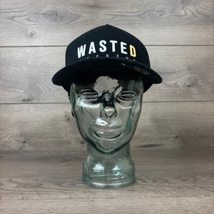 Cappello snapback Travis Mathew Beer Happy Wasted Weekend golf nero 110 berretto Flexfit - Foto 1 di 11