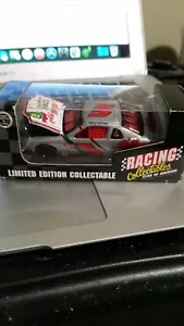 TERRY LABONTE #5 Kelloggs- IRON MAN 1996-RCCA Hood Open 1/64 - Picture 1 of 2