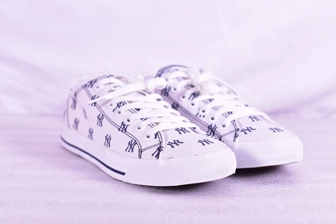 Unisex Row One MLB New York Yankees All Over Logo Low Top Shoes, White Cover