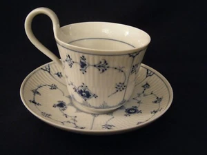 Royal Copenhagen BLAU GERIFFELTE schlichte FRÜHSTÜCKSTASSE & UNTERTASSE #72 (schwer zu finden) - Bild 1 von 11