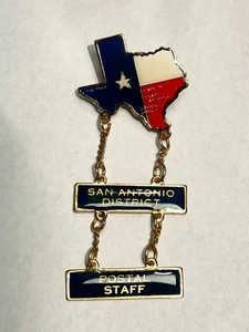 Vintage NOS Pinback Pin, San Antonio District Postal Staff, Texas Lone Star Flagge - Bild 1 von 3