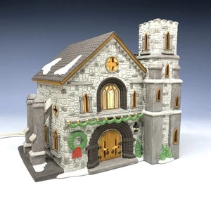Dept 56 Dickens Village Whittlesbourne Church 1994 w/ Light & Box Retired - Picture 1 of 9