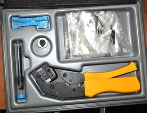 KIT DE TERMINACIÓN DE BAYONETA AMP LIGHTCRIMP 2,5 MM 502708-1 - Imagen 1 de 7