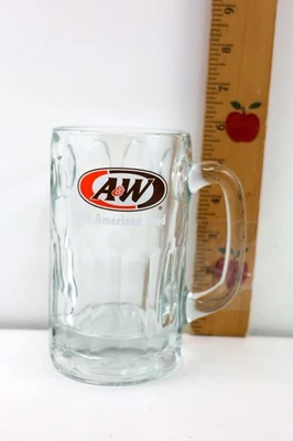 "Taza de cerveza de raíz AW grande de vidrio pesado con logotipo de A&W de colección 6"" de alto" Foto 1 de 4