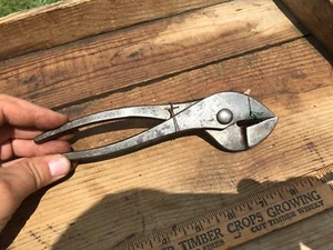 Antique RedDevil Giant Grip Pliers, Rare Wrench - Picture 1 of 4