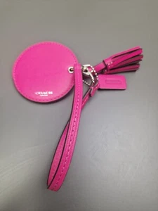 Coach Spiegel Taschenanhänger mit Tasseled in rosa Leder einmal benutzt - Bild 1 von 7