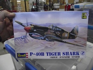 Revell 1/48 P-40B tiger shark Model KIT NIB open - Picture 1 of 2