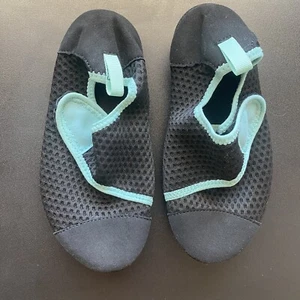 Water Shoes SIZE M 36 / 37 (US 5-5.5) Snorkeling Wading Kayaking Beach Shoes - Bild 1 von 7