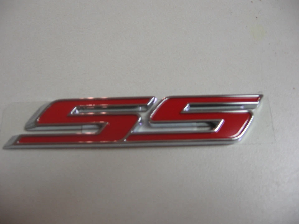 Chevrolet Camaro 2010-2012 cupé SS MALETERO TRASERO EMBLEMA ROJO 92228475 Foto 1 de 1
