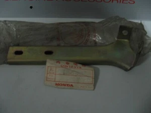 1 NEW Genuine bumper bracket Honda N600#62502568020 - Picture 1 of 4