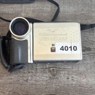 SHARP VL-E630 Camcorder Video Camera  1 Battery - Image 1 of 4