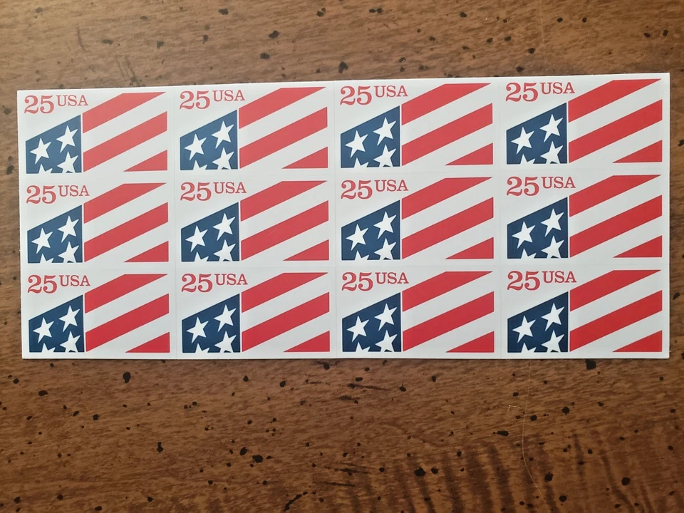 U.S. #2475a FLAG MINT UNFOLDED SELF-ADHESIVE BOOKLET PANE OF 12 - Image 1 of 2