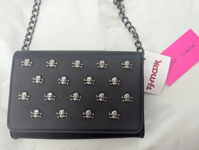 Bolso Bandolera Convertible BETSEY JOHNSON Calavera Tachonado Negro y Plateado  Foto 1 de 4