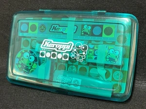 ESTUCHE CASE SANRIO KEROPPI 1997 STAPLER ERASER RULER HELLO KITTY. - Foto 1 di 11
