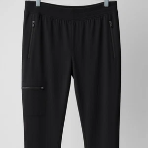 Chicos Zenergy Capri Pants 2 Womens Large Black Cargo Elastic Stretch Light - Picture 1 of 8
