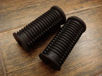 Reposapiés de goma para Honda S90 CL90 CB100 CL100 CL125 CB125 CB93 CB96 CB160  Foto 1 de 4