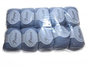 GOMITOLI 100% MERINO SUPERWASH AZZURRO CHIARO FERRI 3/3.5 500 g PZ056 - Picture 1 of 1