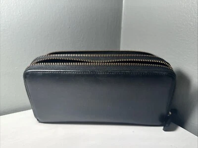 Cartera de cuero Hobo International negra con doble cremallera alrededor usada Foto 1 de 4