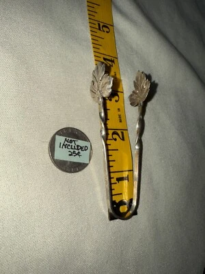 Винтажные щипцы для сахара из чистого серебра Raimond с листьями и цветочным рисунком 3,5 дюйма милые - Изображение 1 из 4