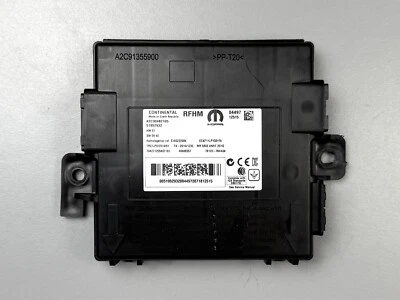 2015 - 2018 Jeep Renegade TPMS Tyre Pressure Monitor Sensor Unit OEM 51952932 - Image 1 of 4