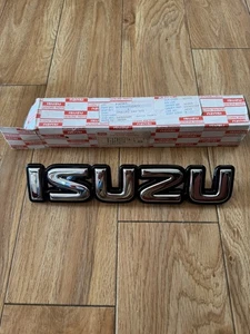 Placa de identificación con logotipo insignia emblema parrilla ISUZU # 8-97805214-1 nueva - Imagen 1 de 8
