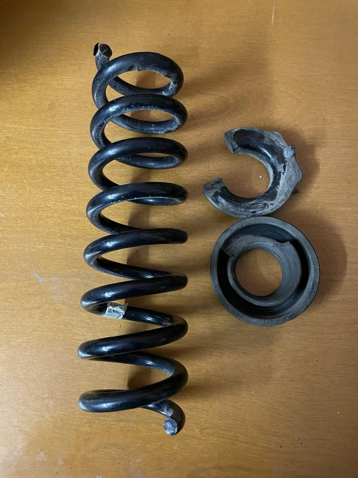 13-18 BMW 328Xi 335Xi (F30) SEDAN Xi AWD - CONJUNTO DE MOLA HELICOIDAL DE SUSPENSÃO PADRÃO-2 - Imagem 1 de 1