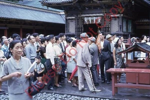 Original Dia 60er Jahre Menschenmassen versammeln sich am Schrein Nikko Japan Asien 149N - Bild 1 von 1