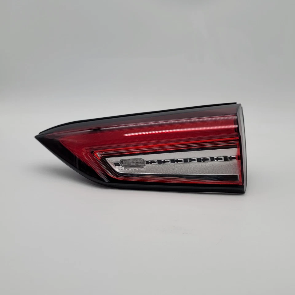 2022 - 2024 GMC Terrain Right Passenger Side Inner Trunk Taillight Lamp 85015355 - Image 1 of 4