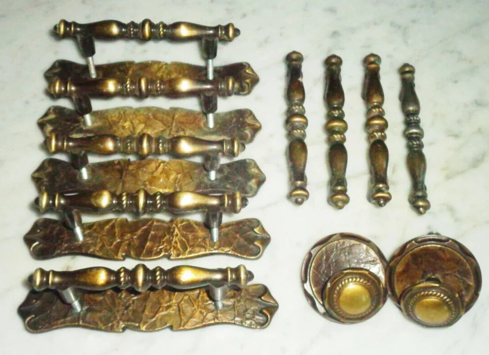 Carriage House Amerock 176 perillas y manijas de cajón de gabinete con placas traseras de colección Foto 1 de 3