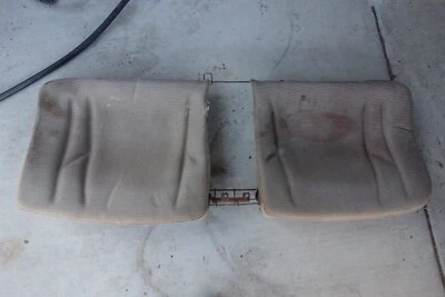 1992-2002 Saturn SC1, SC2 cupé asiento trasero inferior "cubo" cojín tela OEM Foto 1 de 4