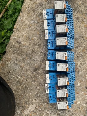 Relais Finder - Photo 1/3