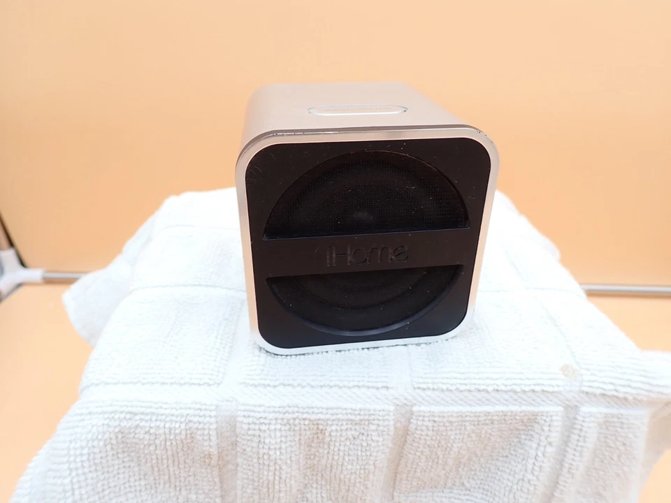 iHome iH51 speaker left speaker replacement - Image 1 of 3