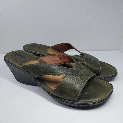 Born Size 11 Dark Green Leather Wedge Heel Boho Slip on Causal Sandals Shoes - Image 1 of 4