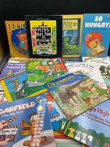 Lot of 30 Vintage Children’s Books Garfield Thomas the Tank Engine Franklin - Picture 1 of 9