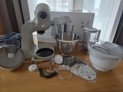Bosch MUM 58L20 Küchenmaschine – Top Zustand +  Extras & viel Zubehör - Bild 1 von 4