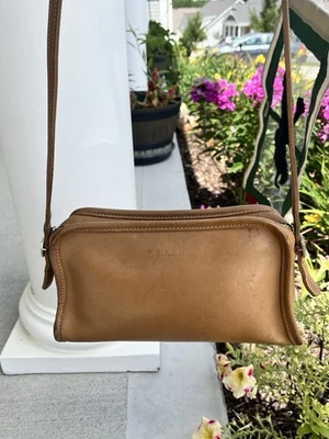 Vintage Coach 90's Mimosa Camel Leather Crossbody Purse Bag New York - Image 1 of 4