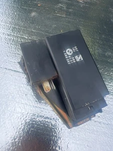 1984-1992 Bmw E30 Central Locking Relay Assembly  - Picture 1 of 3