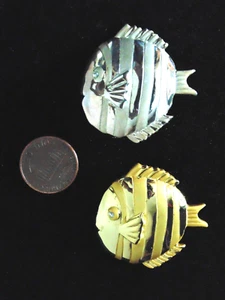 Vtg Tropical Angel Fish Brooch Pin Set 2 Signed AAi Figural Fish Gold & Silver - Picture 1 of 3