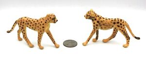 Aaa Vintage Lot of 2 Adult Cheetah Animal Figures