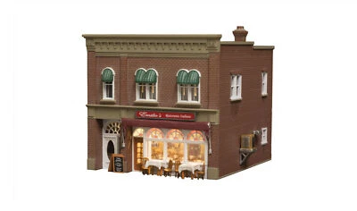 Woodland Scenics BR5055 HO Scale Emilio's Italian Restaurant - Image 1 of 4