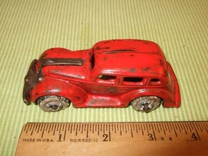 Juguete arcade de hierro fundido rojo de colección Pontiac sedán gris tapacubos RARO - Imagen 1 de 12