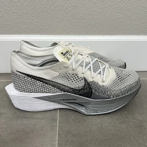 Scarpe da ginnastica Nike ZoomX VaporFly Next% 3 bianche grigio particelle DV4129-100 - Foto 1 di 10