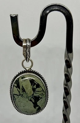 Colgante de piedra de ágata natural hecho a mano tono plata de 2" Foto 1 de 4