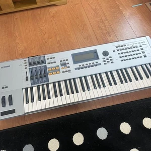 Tastiera Yamaha Motif ES6 61 tasti usata - Foto 1 di 5
