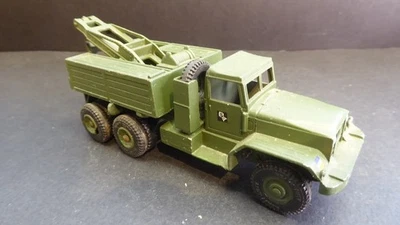 Corgi Toys #1118 CODE 3 International 6 x 6 M139 5 Ton Breakdown Truck - Image 1 of 4