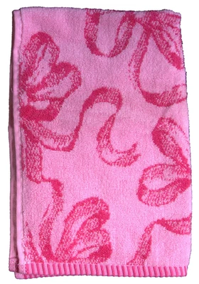 NEW Betsey Johnson 1 Hand Towel 16"x26" Ballet Bows Dark Pink & White Color - Image 1 of 3