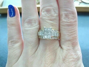 Anillo de compromiso de diamantes de corte princesa de 2 quilates creado en laboratorio enchapado en oro amarillo 14 K - Imagen 1 de 7